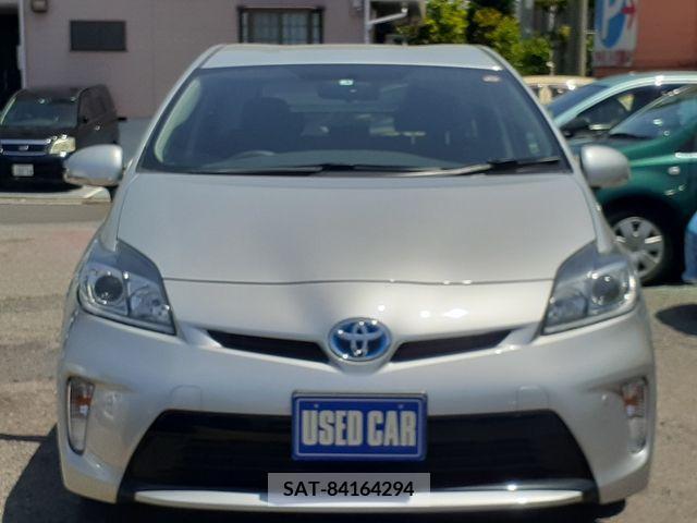 Toyota PRIUS 2013-09 282093-3