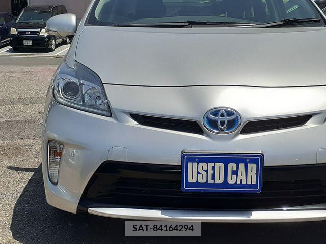 Toyota PRIUS 2013-09 282093-4