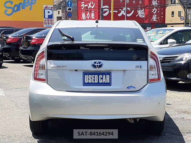 Toyota PRIUS 2013-09 282093-10
