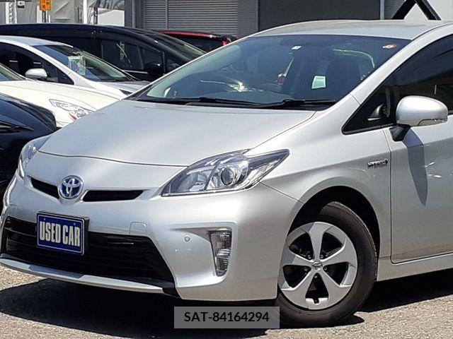 Toyota PRIUS 2013-09 282093-6