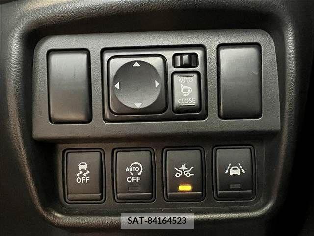 Nissan JUKE 2018-02 396987-5