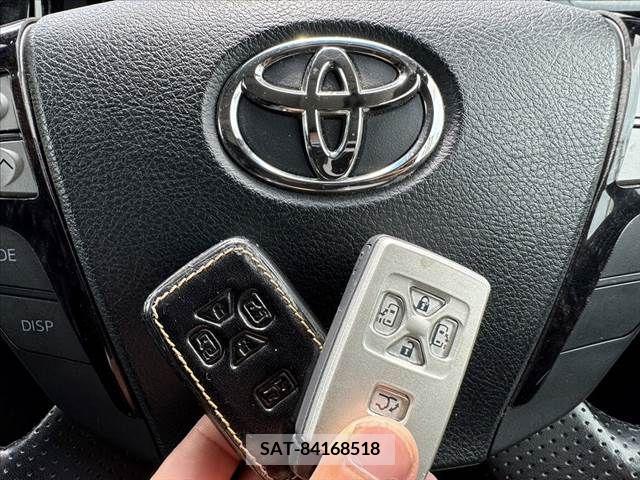 Toyota VELLFIRE 2014-04 303601-24