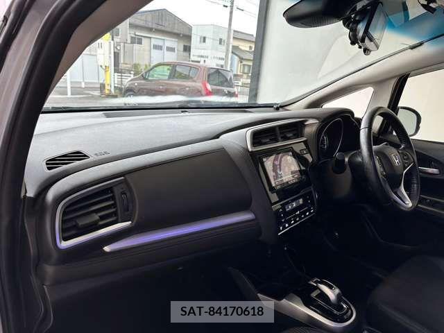 Honda FIT 2019-06 384686-16