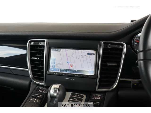 Porsche PANAMERA 2013-11 229971-11