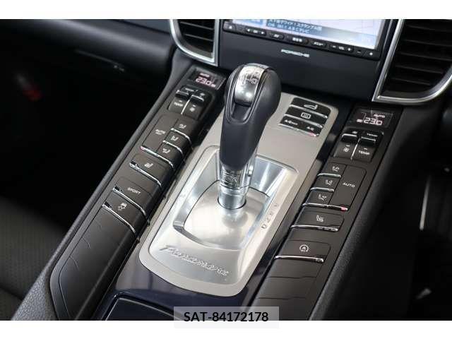 Porsche PANAMERA 2013-11 229971-14