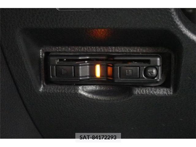 Toyota VOXY HYBRID 2022-03 322941-13