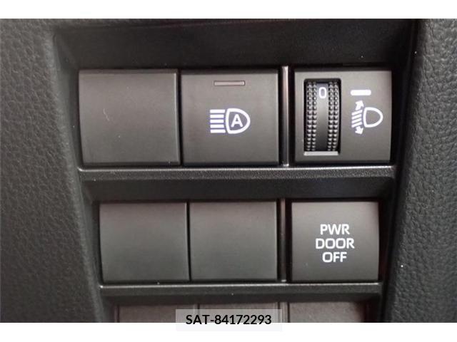 Toyota VOXY HYBRID 2022-03 322941-17