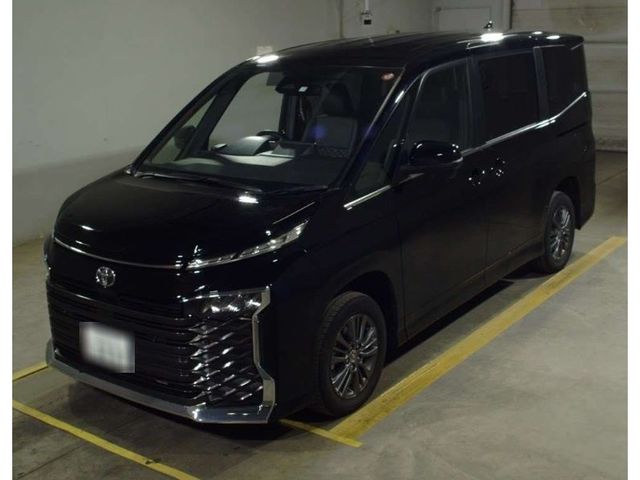 Toyota VOXY 2022-12 185322-2