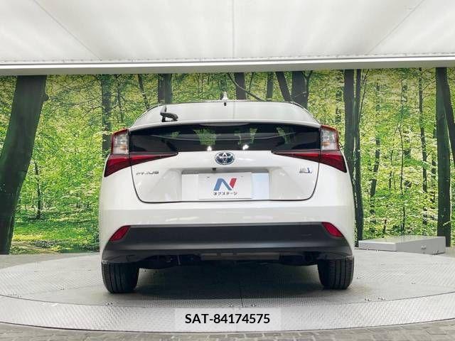 Toyota PRIUS 2019-05 347869-17
