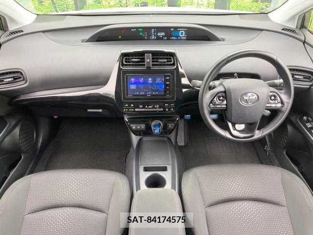 Toyota PRIUS 2019-05 347869-1