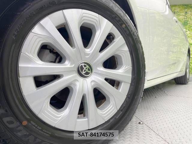 Toyota PRIUS 2019-05 347869-12