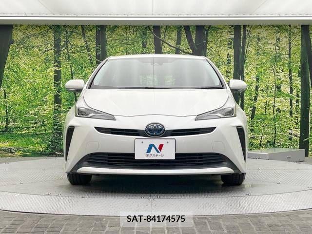 Toyota PRIUS 2019-05 347869-13