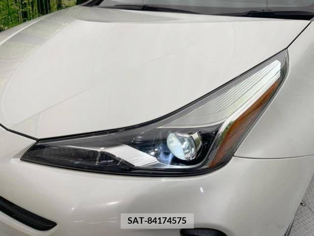 Toyota PRIUS 2019-05 347869-11