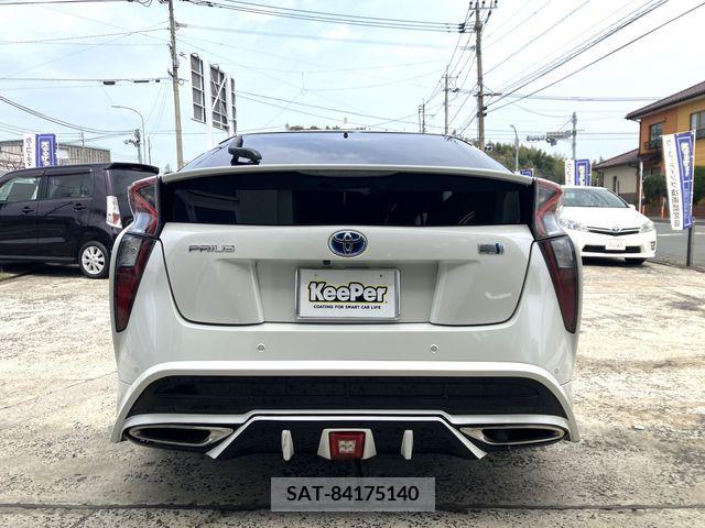 Toyota PRIUS 2016-09 281894-13