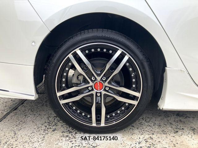 Toyota PRIUS 2016-09 281894-10