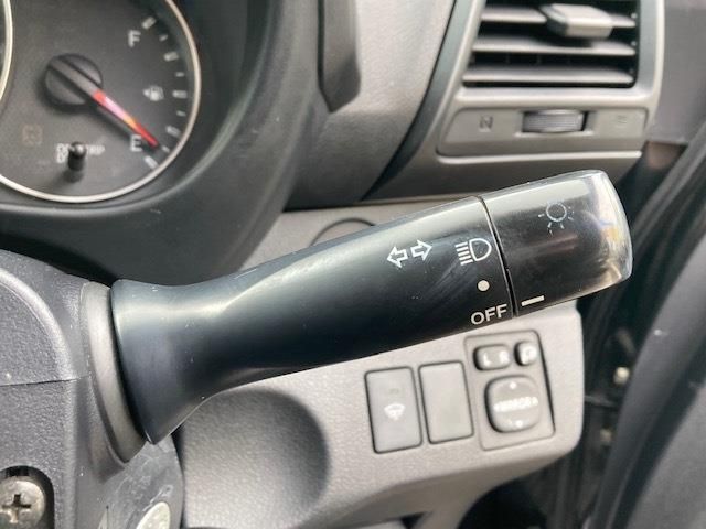 Toyota RACTIS 2012-03 6599-14