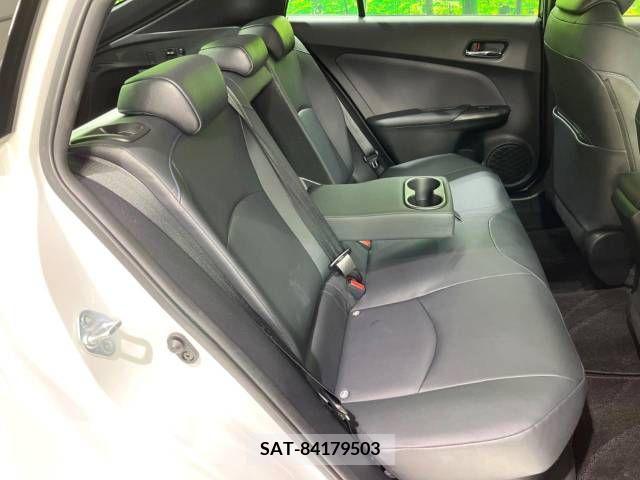 Toyota PRIUS 2021-10 322490-9