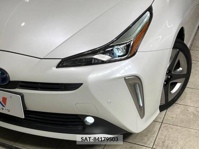 Toyota PRIUS 2021-10 322490-12
