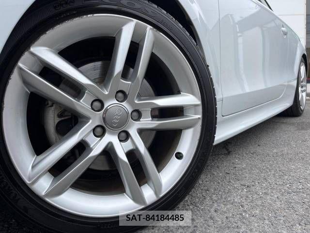 Audi TT 2013-12 261423-14
