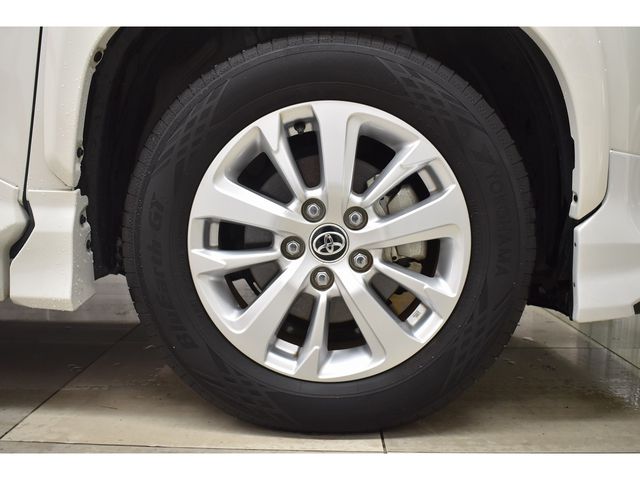 Toyota YARIS CROSS 2022-03 190826-3
