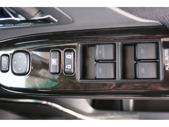 Toyota ALPHARD 2011-08 18564-18