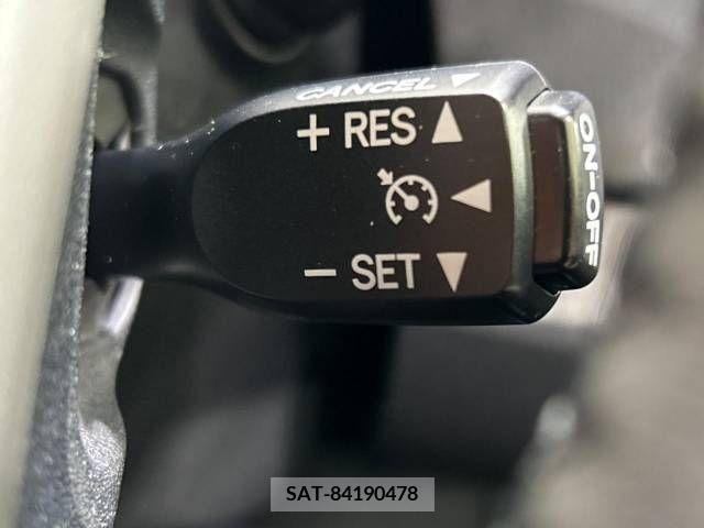 Toyota PRIUS 2012-05 226896-5