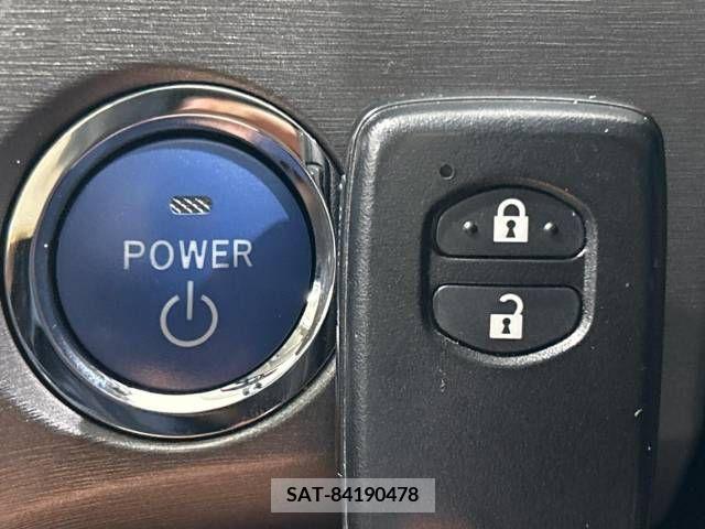 Toyota PRIUS 2012-05 226896-7