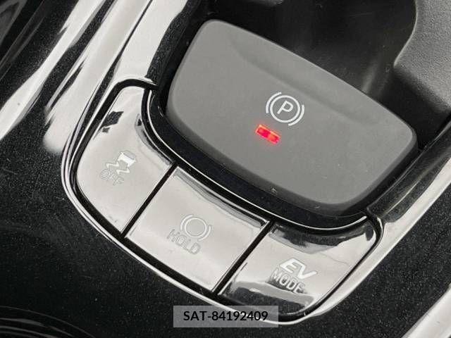 Toyota C-HR 2017-05 294967-11