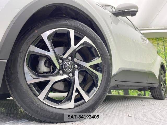 Toyota C-HR 2017-05 294967-13