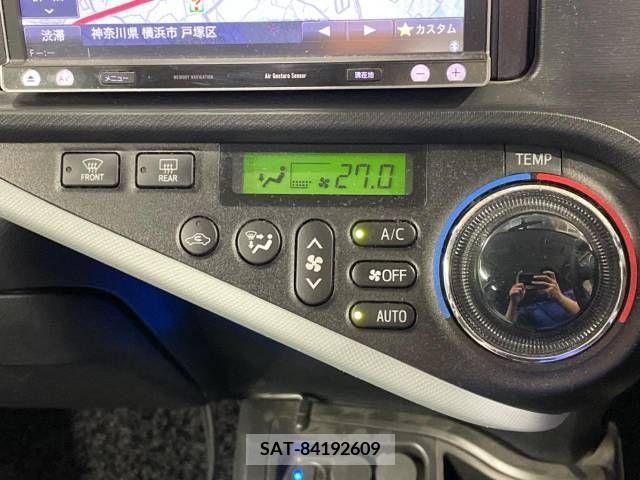 Toyota AQUA 2013-05 292253-3