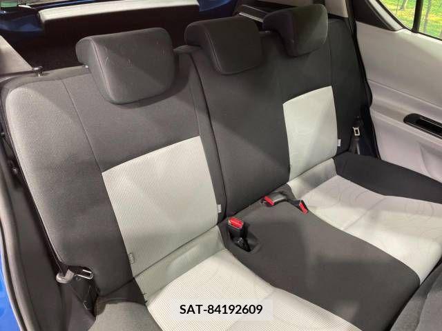 Toyota AQUA 2013-05 292253-9