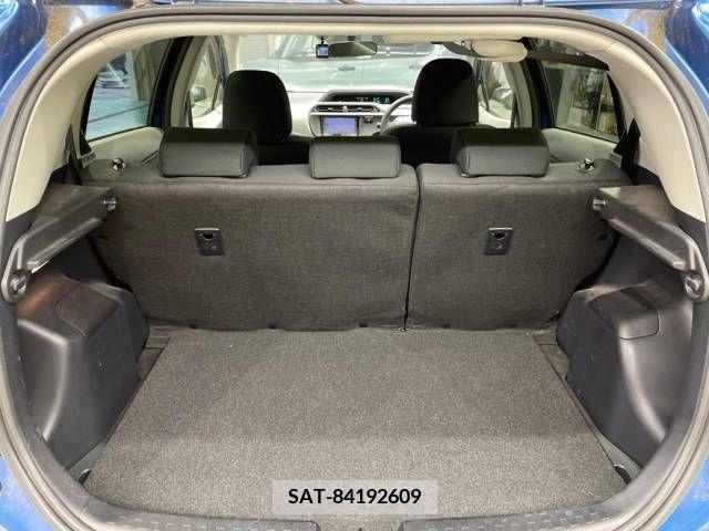 Toyota AQUA 2013-05 292253-10