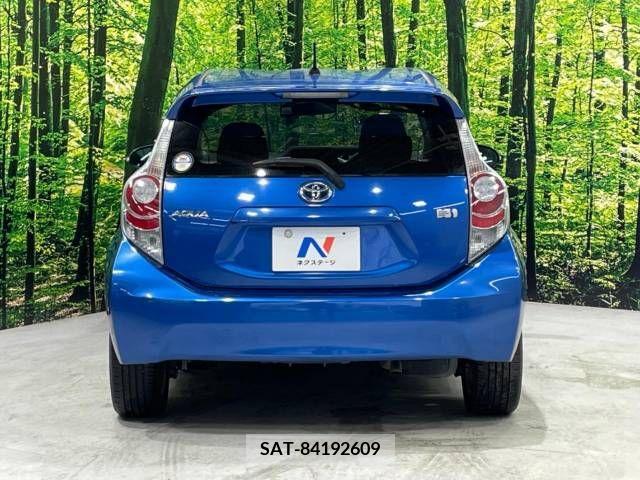 Toyota AQUA 2013-05 292253-15