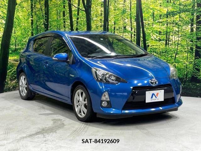 Toyota AQUA 2013-05 292253-16
