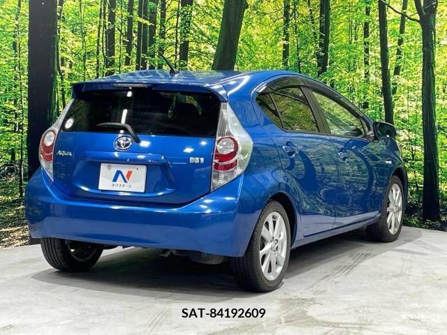 Toyota AQUA 2013-05 292253-17