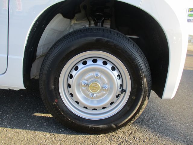 Honda N-VAN 2023-08 185980-10