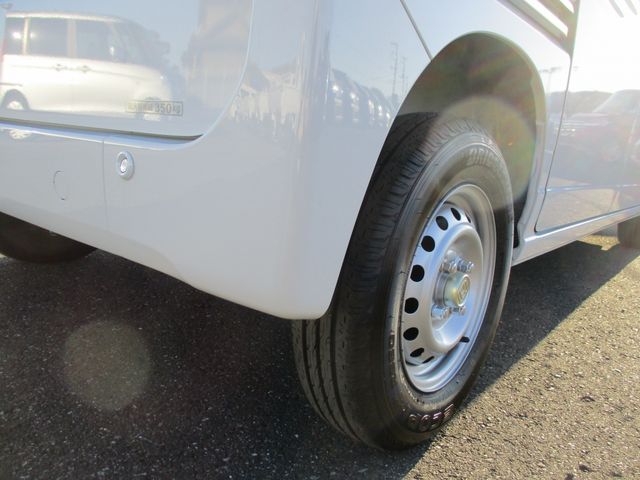 Honda N-VAN 2023-08 185980-12
