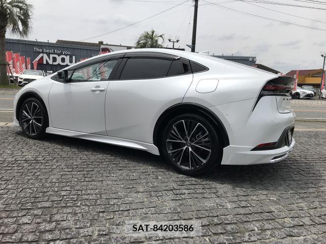 Toyota PRIUS 2023-04 281812-3
