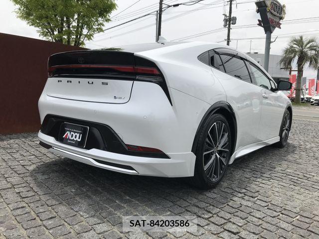 Toyota PRIUS 2023-04 281812-6