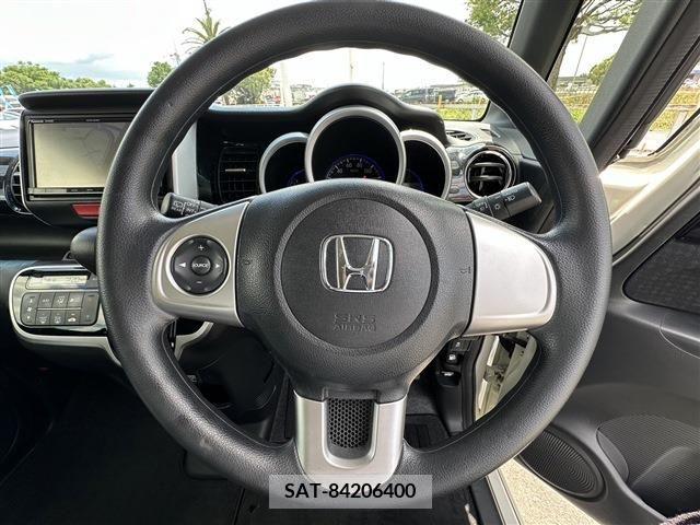 Honda N BOX CUSTOM 2017-04 306692-10