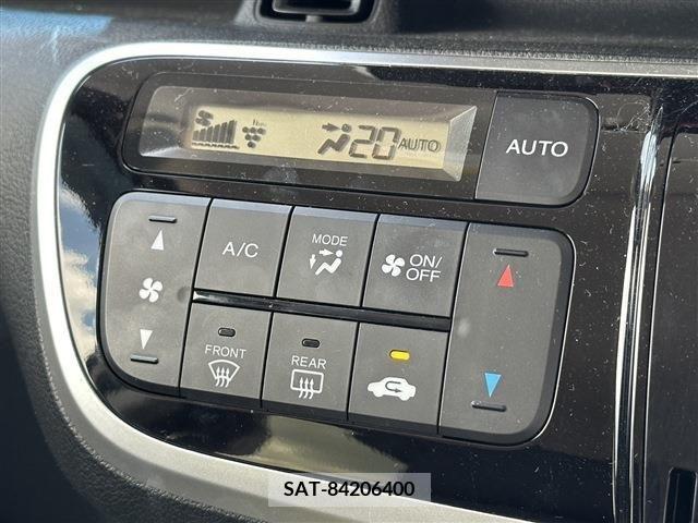 Honda N BOX CUSTOM 2017-04 306692-7