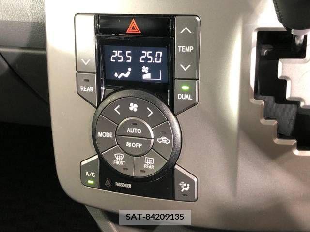 Toyota VOXY 2010-04 289427-5