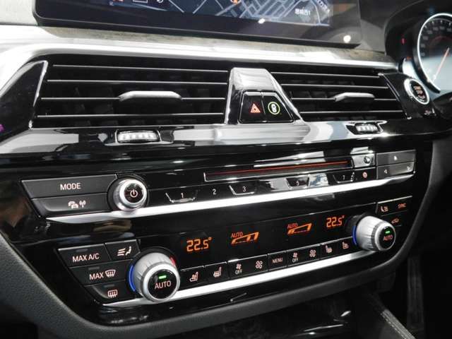 Bmw 5 SERIES 2018-04 28200-9