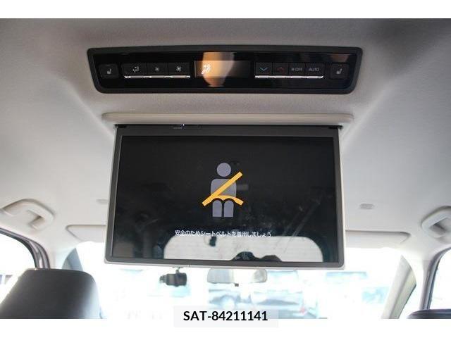 Toyota NOAH 2022-11 313570-3