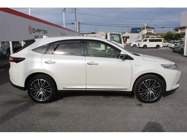Toyota HARRIER HYBRID 2018-05 8432-8
