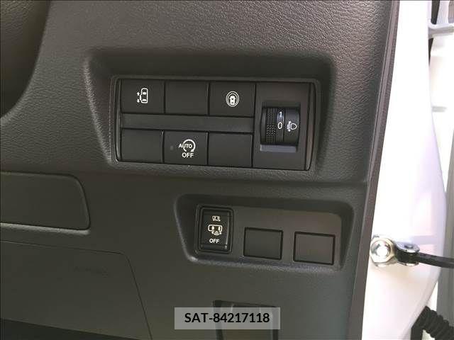 Nissan ROOX 2024-02 324163-10