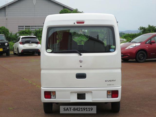 Suzuki EVERY 2016-04 301590-3