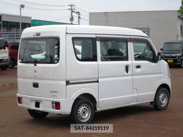 Suzuki EVERY 2016-04 301590-2