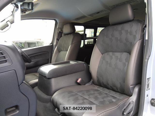 Nissan Caravan 2022-11 263542-16