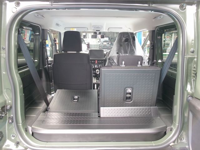 Suzuki JIMNY 2023-06 9016-17